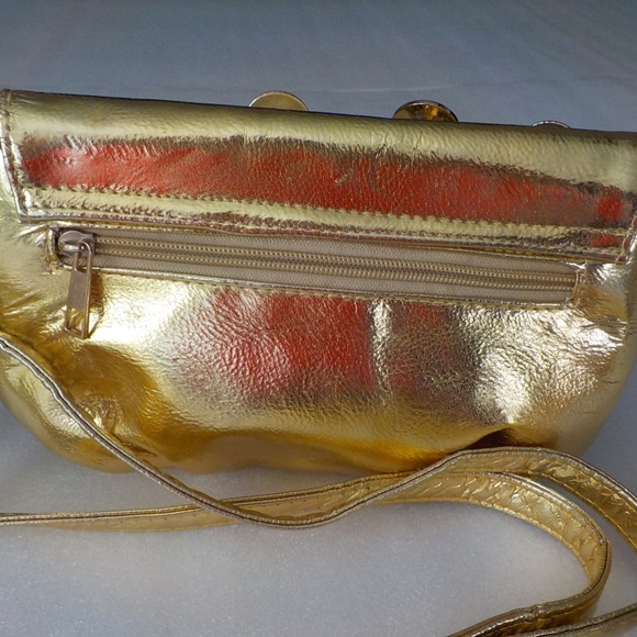 Gold Metallic CrossBody/Wristlet/Shoulder Bag - Picture 5 of 10